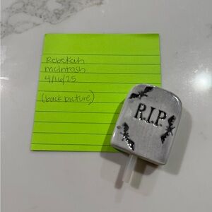 Nora Fleming Retired Tomestone